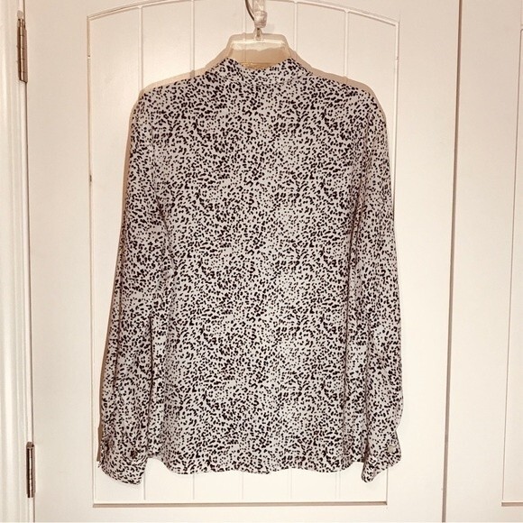 Liz Claiborne LizSport Animal Print Blouse - Picture 5 of 8